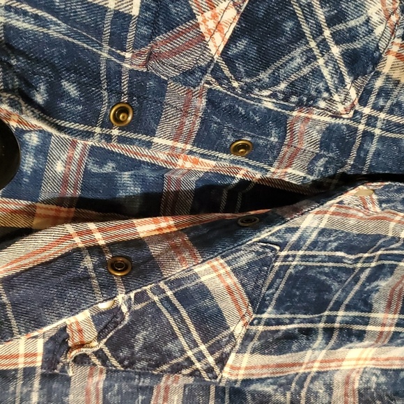 Small snap front plaid - Picture 8 of 11